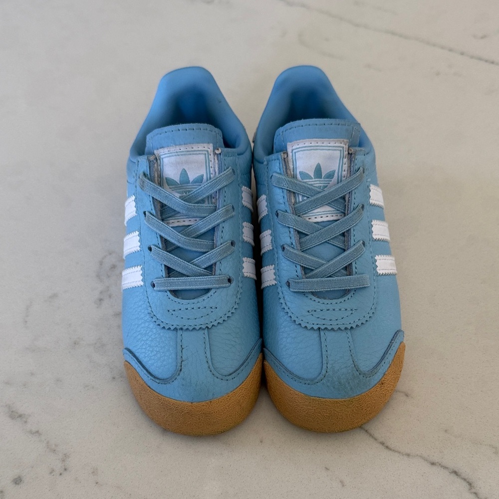 Adidas Kids Somoa Blue with White stripes size 9